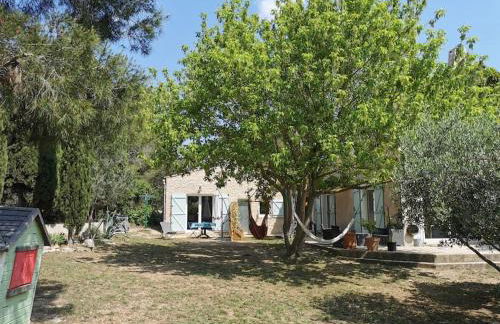 Studio Le Calme, plages à pied et grand jardin, La Couronne - Foto 1