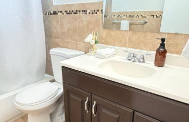 Sunny Miami Beach Getaway , Steps from the Ocean! - Foto 27