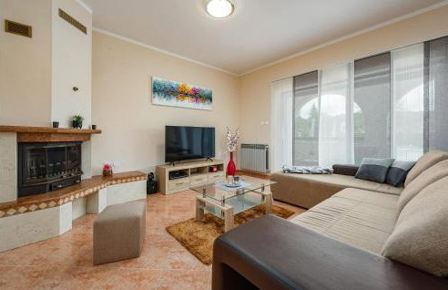 5 Bedroom Nice Home In Karojba - Foto 2