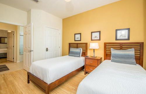 Luxurious Condo w Modern Design, near Disney - Foto 19