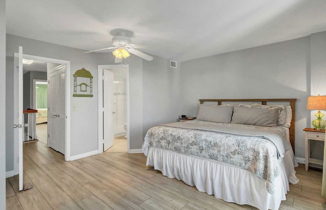 407 A Shipwatch by Avantstay Beach Front Condo w/ Ocean Views - Foto 22