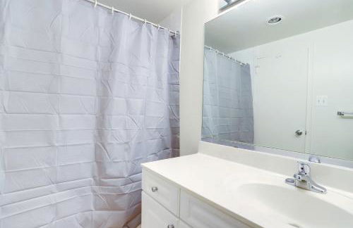 Stylish Apartment Close to National Landing - Photo 28