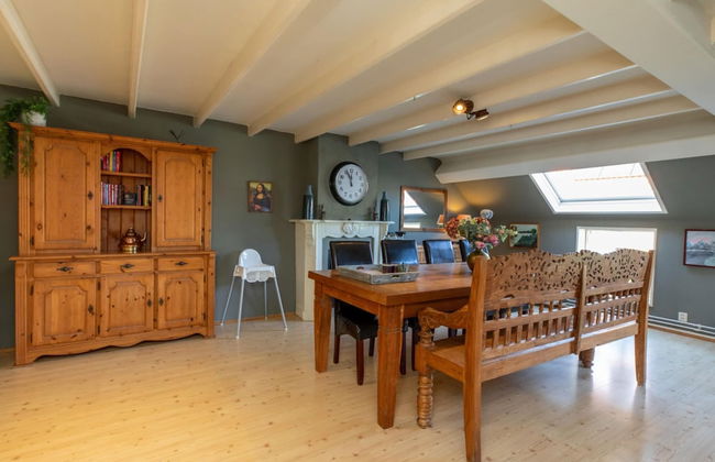 Welcoming Holiday Home With Garden - Photo 10