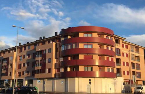 VUT sencilla y cómoda en Ávila capital. - Foto 1