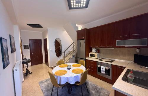 Nadya Holiday Home - Photo 11
