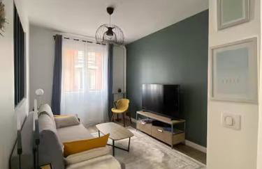 Direct Line 1 to Champs-Élysées Elegant Apt 4 - Photo 3