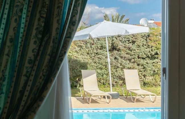 Villa Iliada Large Private Pool Walk to Beach A C Wifi Car Not Required - 2143 - Foto 13