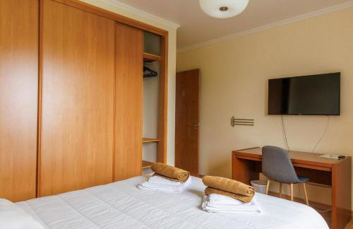 Costa's Guest House - Photo 16