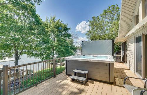 Retreat with Dock and Views in Lake of the Ozarks - Foto 1