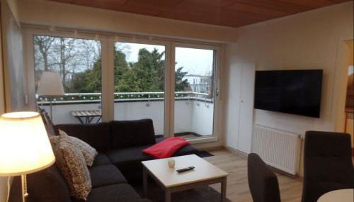 Gemütliche Dachgeschoss Wohnung - Foto 2