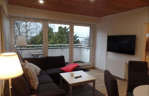 Gemütliche Dachgeschoss Wohnung - Foto 2