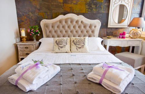 Villa Teresa Luxury Suites - Photo 25