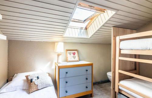 Slow Chalet MtBlanc Soleil Ski-inout Nice View Balcony Elevator Parking - Photo 4