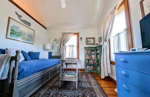 Waterfall Sea Cottage Family fire pit waterfront sleeps 4 - Foto 15