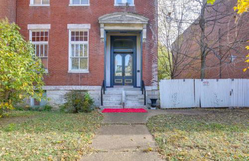 Heart of St Louis! Walkable Soulard Apt with Loft - Foto 24