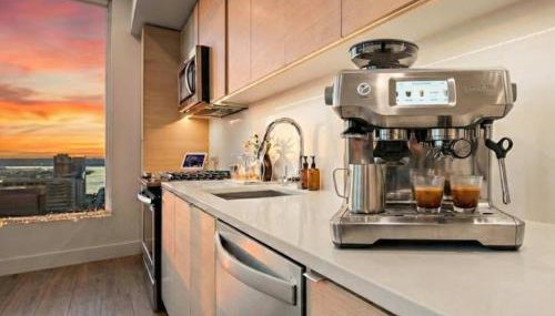 Luxury Penthouse 39th Floor · Ocean & Comic-Con - Foto 5, stove