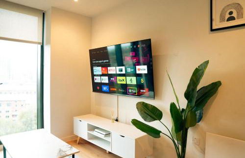 Luxury sky suites 2 bedroom 2 bathroom city centre apartment - Foto 1