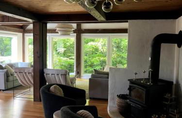 Secluded escape with hot tub, pizza oven, fireplace - Foto 41