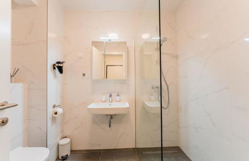 Flex SelfCheckIns 149 - Zagreb - Bedroom - Garage - Loggia - Foto 5