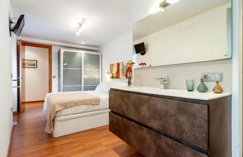Hauzify I Apartaments La Plaça - Foto 15