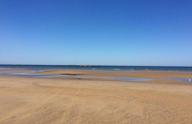 Stylish Beachside Retreat - Foto 32