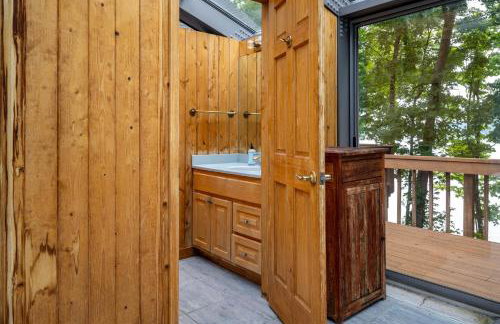 Lake house w/ indr pool and jacuzzi - Foto 43