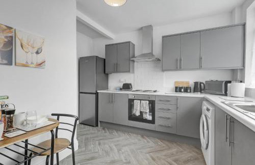 3 Bedroom House with Free Parking - Foto 21