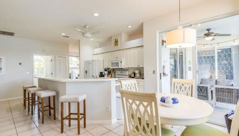 Private Pool Pond Views Bonus Lounge in Gated Naples Community Drive to Dining Sand - Foto 5, Other