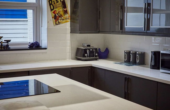 Host Stay The View Old Coastguard Cottage - Photo 27