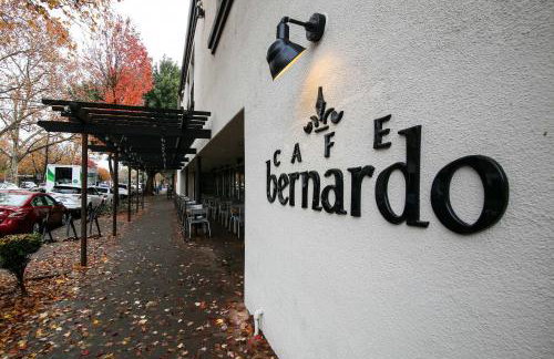 Well-Appointed Condo Across Street from UC Davis! - Foto 22