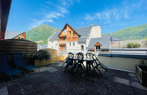 Appartements - PISCINE INTÉRIEURE Sauna - PARKING Privé Étage 1 - Centre Village - Résidence Cami Réal - avec LINGE et MÉNAGE de fin de Séjour Compris - Foto 16