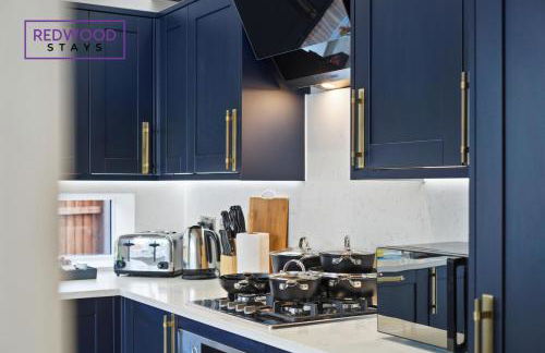 Spacious 4 Bedroom 2 Bath Serviced Home For Contractors & Families with X2 Free Parking Spaces, Fast WiFi - Hosted By Redwood Stays - Foto 49