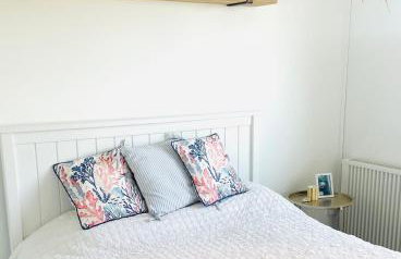 Entire Apartment in Pretty Coastal Village - Foto 10