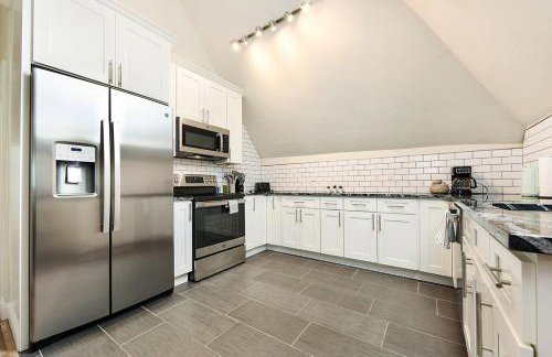 3 Bedroom House with Netflix, FREE Parking, Near Hospitals, Shopping,Food - Foto 4