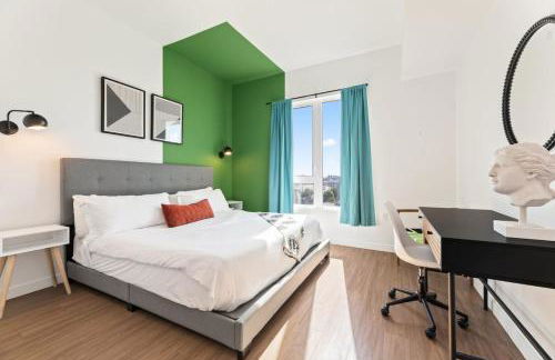 Unique 1-Bedroom DTLA Escape with City Views - Foto 16