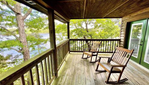 C17, Three bedroom, three bath log-sided, luxury Harbor North cottage with hot tub cottage - Foto 2
