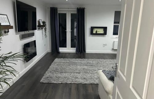 Entire 3 bedroom deluxe house - Foto 7