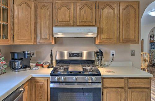 8 Mi to Dtwn Achorage! Home with Pet-Friendly Yard - Foto 11