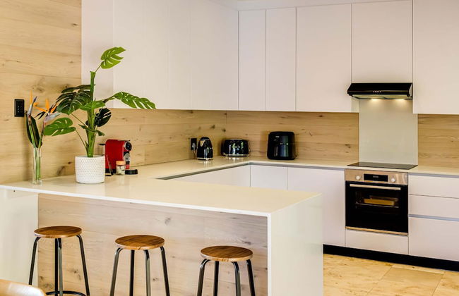 Classic Charm Meets Modern Comfort at Atlantic Pearl - Foto 26