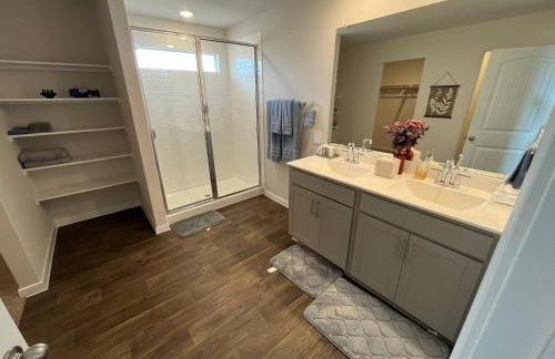 New 4BR Walk to Community Pool & Playground - Foto 42