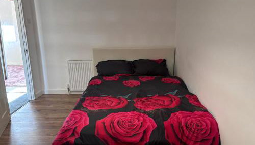 Spacious 2-bed Apartment in Hornchurch - Foto 5