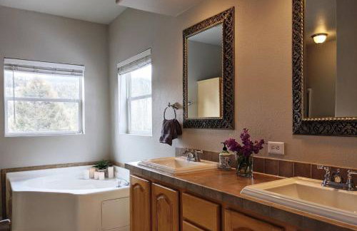 Aspen Grove Lodge - Photo 15