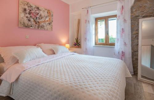 Villa Tupljak, luxury and comfort in a hidden summer hideout - Photo 13