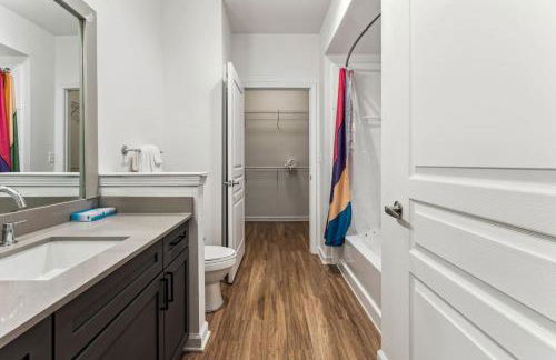 2 BD Luxe Oasis, Near The Star and Shops - Foto 21