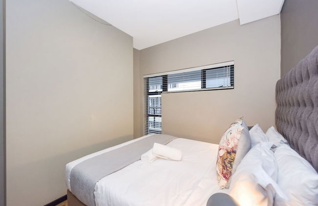 Easy Stay - The Vantage - Photo 35