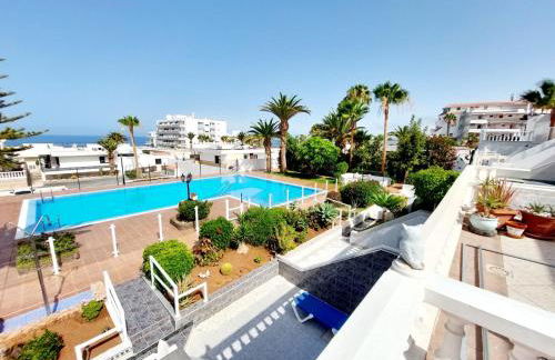 FIRST LINE Villa Floor Studio Apartment with amazing sea view Air Conditioned just 50m from the beach - Foto 2