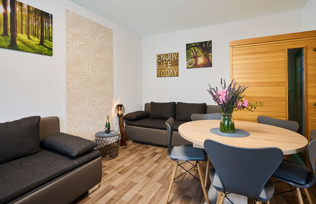 Helena Harrachov - Foto 1