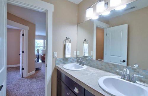 Creekside Hideaway - Wine Country by 3rd St - Foto 50