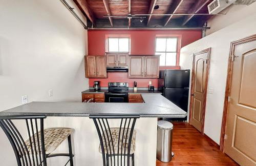 Sleepover 2BD 1BA Condos Downtown Springfield - Foto 80