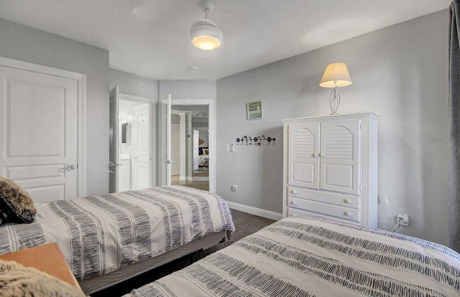 Beachfront 3bdr Condo w/ Pool & Deck Ocean Views Ocean Blvd #102 by Avantstay - Foto 22